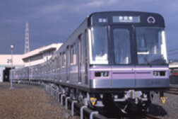 2000形