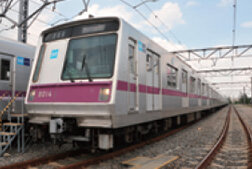 8000系